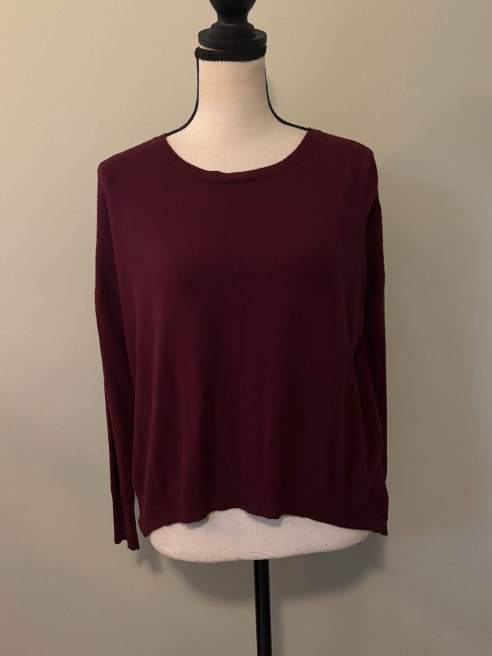 VICI Burgundy Back-Zip Sweater XS Like New